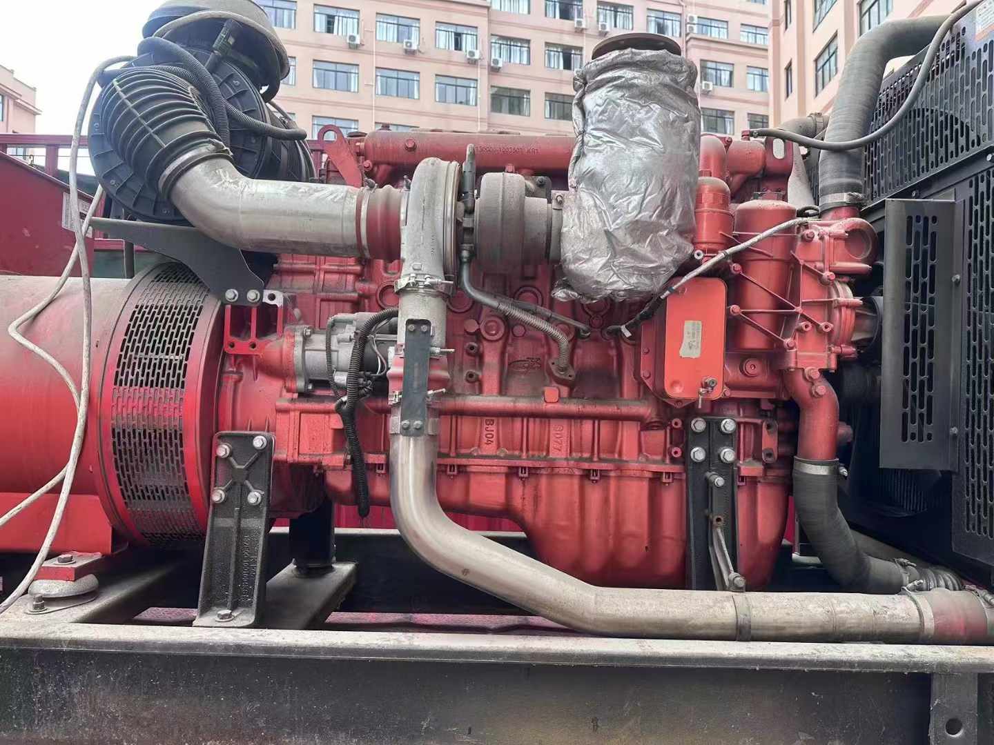 湾里如何选择适合 600kW 柴油发电机组的过载保护器？