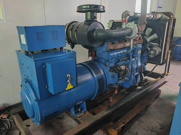 湾里100kW柴油发电机组使用多级机油有哪些优缺点？